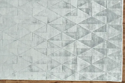 5' X 8' Gray Geometric Hand Woven Area Rug