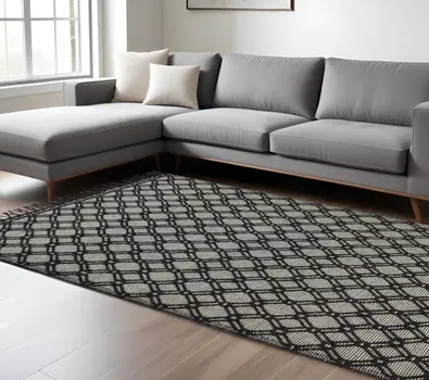 8' X 10' Black And Ivory Wool Geometric Hand Woven Area Rug With Fringe