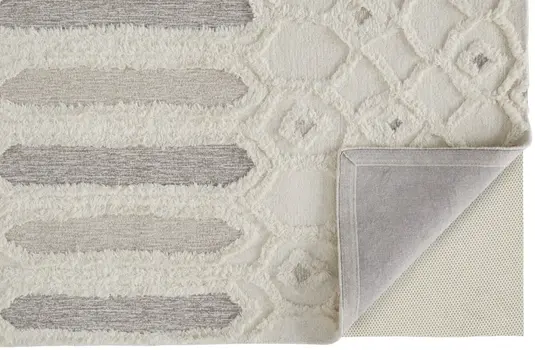 8' X 10' Gray and Ivory Wool Geometric Hand Tufted Area Rug