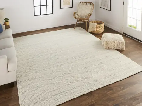 5' X 8' Ivory And Gray Wool Hand Woven Stain Resistant Area Rug