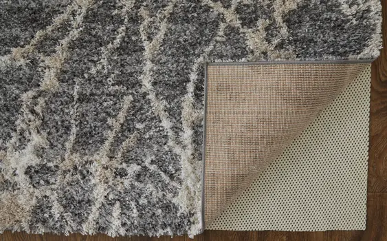 5' X 8' Gray And Ivory Abstract Power Loom Stain Resistant Area Rug