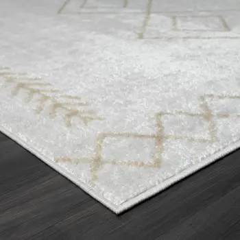 8' X 10' Cream Diamond Area Rug