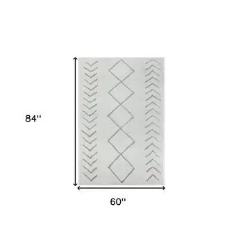 5' X 7' Cream Diamond Area Rug