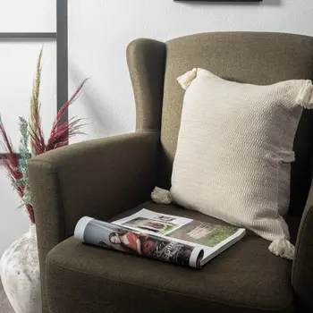 18" Beige Throw Pillow