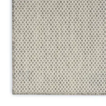 7' X 10' Ivory And Silver Indoor Outdoor Area Rug