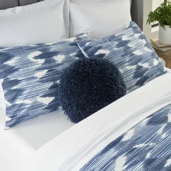 14" X 14" Navy Blue Round Shag Throw Pillow