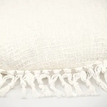 18" X 18" White Round Cotton Throw Pillow with Fringe
