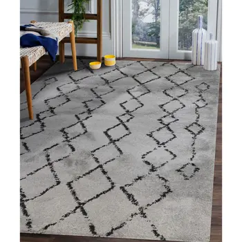 5' X 8' Gray and Black Geometric Shag Area Rug