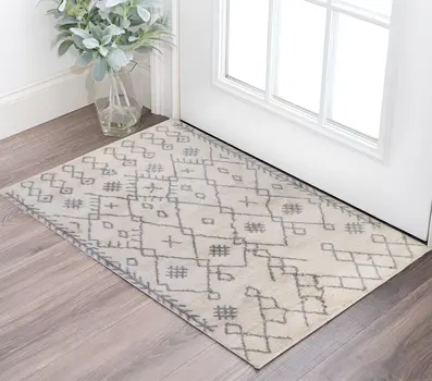 2' X 3' Gray and Ivory Geometric Shag Area Rug