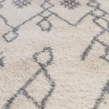 2' X 3' Gray and Ivory Geometric Shag Area Rug