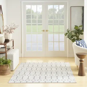 5' X 7' Gray and Ivory Geometric Power Loom Distressed Washable Area Rug