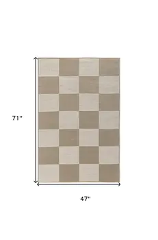 4' X 6' Natural and Ivory Geometric Power Loom Washable Non Skid Area Rug