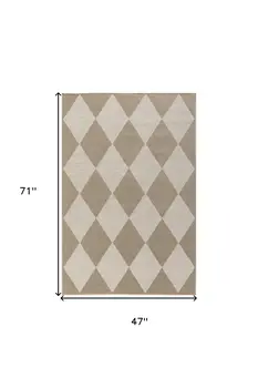 4' X 6' Natural and Ivory Geometric Power Loom Washable Non Skid Area Rug
