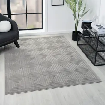 5' X 7' Gray Geometric Area Rug