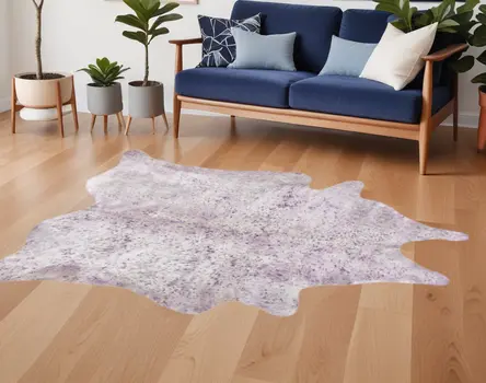 5' X 7' Gray and Pink Cowhide Hand Knotted Area Rug