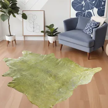 5' X 7' Green and Silver Cowhide Hand Knotted Area Rug