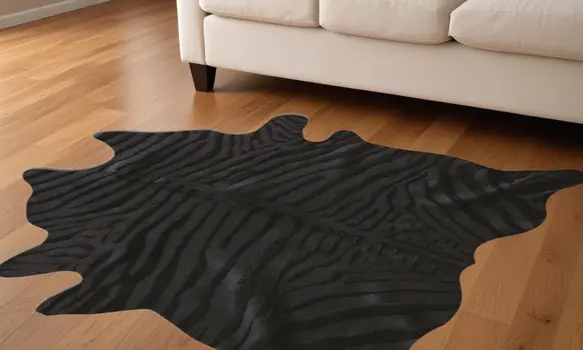 5' X 7' Black Cowhide Hand Knotted Area Rug