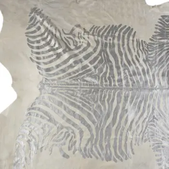 6' X 7' Silver and Ivory Cowhide Hand Knotted Area Rug