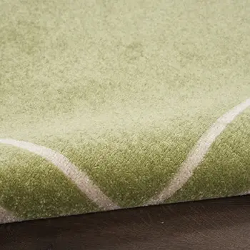 8' X 10' Green And Ivory Indoor Outdoor Area Rug