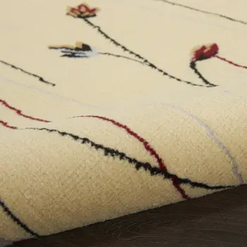 2' X 4' Ivory And Black Floral Area Rug