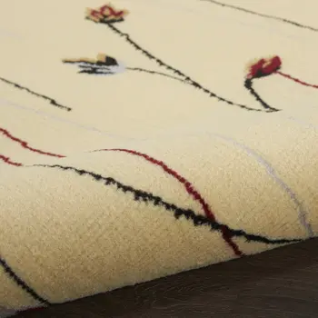 2' X 4' Ivory And Black Floral Area Rug