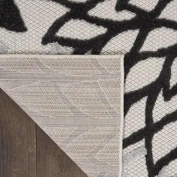 8' X 11' Black And White Floral Indoor Outdoor Area Rug