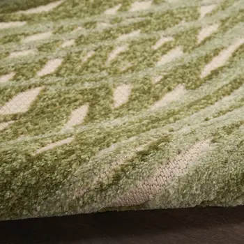 8' Ivory And Green Round Palm Leaf Indoor Outdoor Area Rug