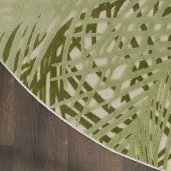 8' Ivory And Green Round Palm Leaf Indoor Outdoor Area Rug