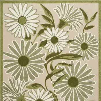 4' X 6' Ivory And Green Floral Indoor Outdoor Area Rug