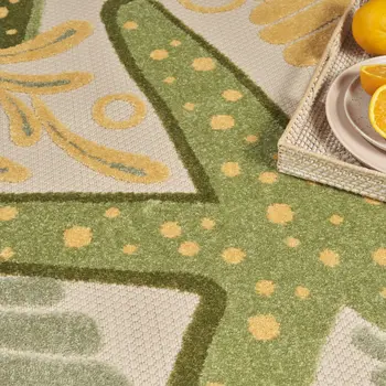 4' X 6' Green And Yellow Starfish Indoor Outdoor Area Rug