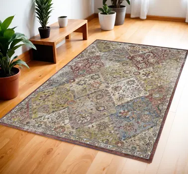 4' X 6' Green and Ivory Floral Distressed Area Rug