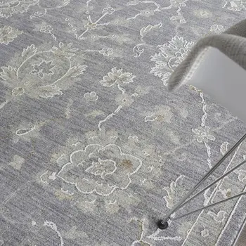 5' X 8' Ivory And Gray Floral Medallion Area Rug