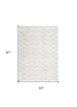 5' X 7' Ivory and Gray Chevron Shag Area Rug