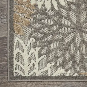 5' Navy Blue and Ivory Damask Distressed Round Rug