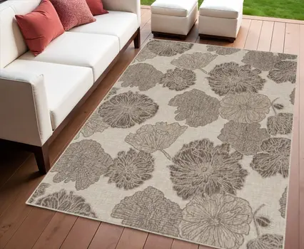 4' X 6' Natural And Ivory Floral Indoor Outdoor Area Rug