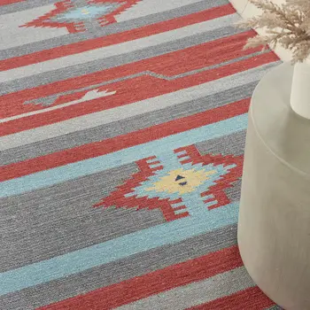 8' X 10' Gray and Red Southwestern Handmade Area Rug With Fringe