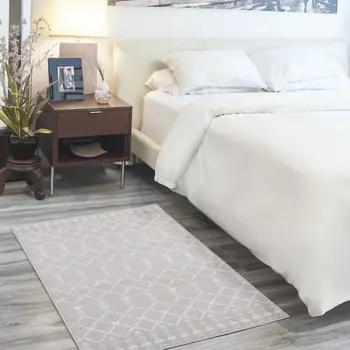 3' X 5' Gray and Ivory Geometric Area Rug