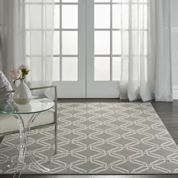 4' X 6' Gray and Beige Trellis Area Rug