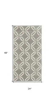 2' X 4' Gray and Ivory Trellis Area Rug