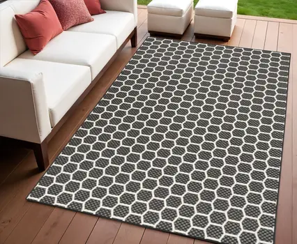 4' X 6' Black And Ivory Geometric Indoor Outdoor Area Rug