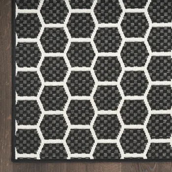 4' X 6' Black And Ivory Geometric Indoor Outdoor Area Rug