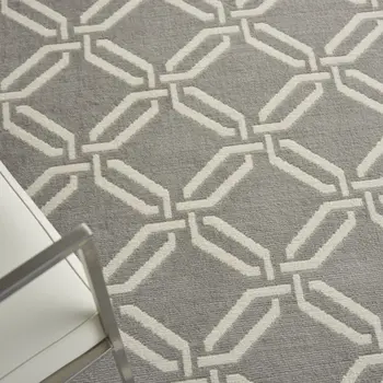 6' X 9' Gray and Ivory Trellis Area Rug