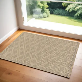2' X 4' Natural Geometric Flatweave Non Skid Area Rug With Fringe