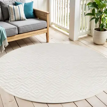 5' Ivory And White Geometric Indoor Outdoor Area Rug