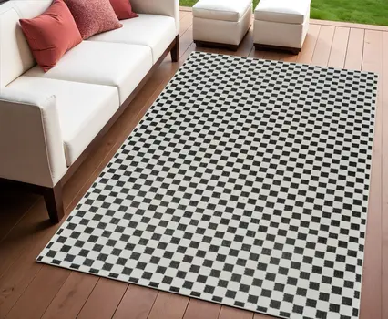 4' X 6' Black and White Geometric Distressed Indoor Outdoor Area Rug