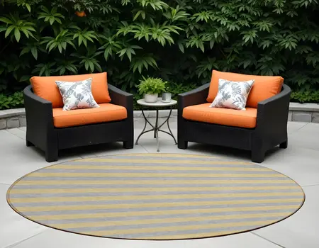 8' Round Silver Round Striped Washable Non Skid Indoor Outdoor Area Rug