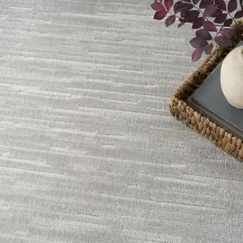 5' X 7' Gray Geometric Area Rug