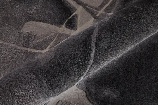 2' X 3' Gray and Ivory Abstract Hand Tufted Area Rug