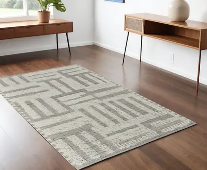 4' X 6' Gray and Ivory Wool Geometric Hand Woven Area Rug