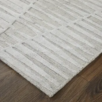 2' X 3' Ivory Geometric Hand Woven Area Rug